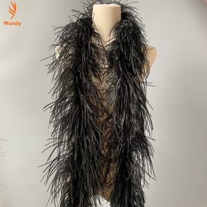 Écharpe en plumes d'autruche légère, design 1 à 5 plis, pour costumes de burlesque et accessoires de défilés de carnaval - Product Image 5