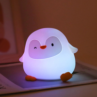Lampe de chevet décorative pour chambre d'enfant, bébé, avec contrôle tactile, en silicone souple, mignonne, en forme de pingouin, lumière chaude