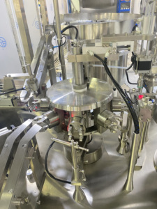 Machine de remplissage de seringues jetables, machine de remplissage et de bouchage de seringues <span class=keywords><strong>pour</strong></span> appâts à cafards - Product Image 4