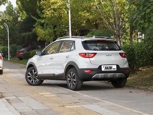 Nuova Auto <span class=keywords><strong>KIA</strong></span> Kx1 2026 in Vendita, Modello Cinese <span class=keywords><strong>Kia</strong></span> Yipao 2025, Guida a Sinistra per Adulti, 1.4L 6 Marce SUV - Product Image 5
