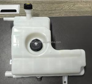 Réservoir <span class=keywords><strong>d</strong></span>'expansion de liquide de refroidissement compatible avec les camions Renault Sowo 20803451/22066749/20828426 Montage à vis en PP Ajustement universel 1 an - Product Image 2
