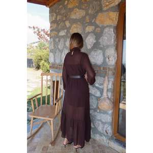 Vestido Largo de Gasa Marrón con Cuello Alto y Volantes, Corte Holgado, Translúcido, para Uso Diario Informal - Product Image 1