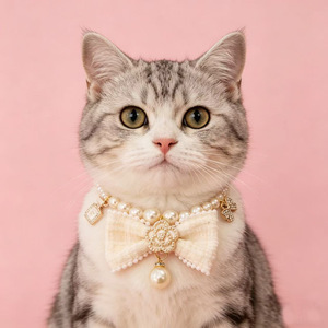Collar de Tweed con Lazo y Perlas para Mascotas, Diseño Elegante de Flor de Camelia, Transpirable y Ajustable para Perros Pequeños - Product Image 3
