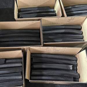 Carbón de briquetas de aserrín de madera dura de buen precio, alto en carbono, bajo en cenizas, residuos blancos, combustible para barbacoa sin humo con 6 horas de duración, de Vietnam - Product Image 2