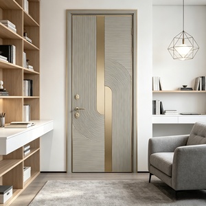 Puerta interior decorativa moderna con incrustaciones doradas acanaladas, puerta interior de madera de alta gama con molduras doradas para proyectos de apartamentos - Product Image 3