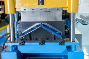 เครื่องขึ้นรูปลอนหลังคาอัตโนมัติสำหรับระบบหลังคาโลหะ - Product Image 2