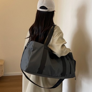 กระเป๋าเดินทาง 20-35L ความจุขนาดใหญ่แบบพกพาสำหรับกีฬาว่ายน้ำ ช่องเก็บรองเท้าอเนกประสงค์ แยกส่วนเปียกและแห้ง - Product Image 3