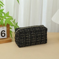Sac cosmétique portable de luxe léger haut de gamme en polyester à motif écossais avec fil doré, fermeture ouverte, grande capacité pour femme