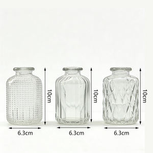 Vase en verre ambré texturé, mini vase à fleurs, style apothicaire vintage, centre de table de mariage, décoration intérieure - Product Image 2