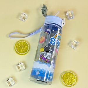 Botella de agua portátil de dibujos animados Kawaii taza de agua de gran capacidad con pajita viaje niños regalos de cumpleaños - Product Image 3