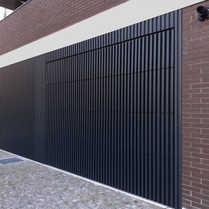 Porte de garage en aluminium à lames verticales automatiques dissimulées modernes personnalisées - Product Image 4