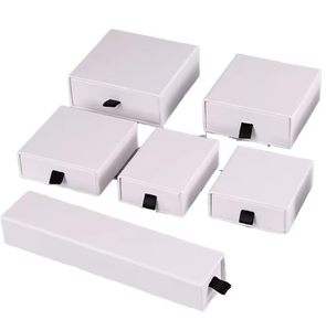 Boîtes à bijoux multi-tailles, boîtes cadeaux en carton avec languettes à ruban pour bagues, boucles d'oreilles et bracelets - Product Image 5