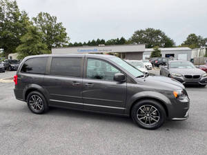 Dodge Grand Caravan SXT Plus 4 portes Mini-Van d'occasion <span class=keywords><strong>2016</strong></span>, conduite à gauche, sièges en cuir, Bluetooth, radio satellite, LED 8 - Product Image 4