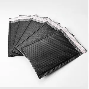 Tùy Chỉnh In Vận Chuyển Matte Đen Pvc Nhựa Mỹ Phẩm Polymailer Gói Phong Bì Bưu Phẩm Bong Bóng Túi