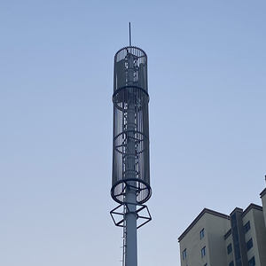برج اتصالات أحادي القطب مخصص الارتفاع من الفولاذ Q235/Q355/Q420 لنقل الإشارات والاتصالات - Product Image 3