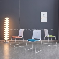 Chaise de bureau exécutive ergonomique avec accoudoirs réglables et dossier en maille, chaise de salon moderne en PP, chaise de salle de formation