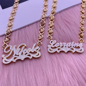 <span class=keywords><strong>Collana</strong></span> Qiuhan OEM/ODM personalizzata <span class=keywords><strong>con</strong></span> <span class=keywords><strong>targhetta</strong></span> 3D a doppio strato e cuore, <span class=keywords><strong>collana</strong></span> <span class=keywords><strong>con</strong></span> catena XO, design carino, in acciaio inossidabile - Product Image 5