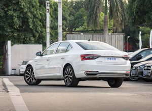 Nouvelles voitures les moins chères 2025 SAIC <span class=keywords><strong>Skoda</strong></span> <span class=keywords><strong>Superb</strong></span> TSI <span class=keywords><strong>280</strong></span> DSG Essence Berline intermédiaire 5 places 1.4T 150CV L4 pour adultes en stock - Product Image 3