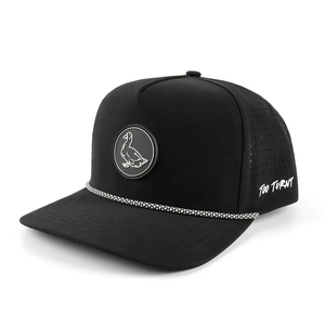 Sombrero deportivo personalizado con cuerda y logotipo de PVC de goma de 5 paneles, gorra de béisbol perforada con agujeros cortados a láser a prueba de agua - Product Image 5
