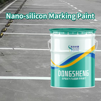 Peinture de marquage au sol à base d'eau résistante aux intempéries, nano-silicone acrylique, séchage rapide, blanc/jaune, application au rouleau, sol d'usine