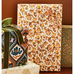Rouleau de papier <span class=keywords><strong>cadeau</strong></span> vintage européen 30 po x <span class=keywords><strong>10</strong></span> pi pour fêtes, projets créatifs et emballages - Product Image 2