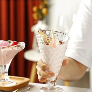 Vente en gros <span class=keywords><strong>de</strong></span> bols en verre gaufré sans plomb, colorés, pour crème glacée, salade et dessert - Product Image 1