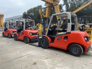 Used HELI G3 Series 50 Diesel Forklift 3 Stage Mast Pneumatic Tire Seated Operation Indoor Flooring Use 4WD Cummins <b>Engine</b> - Product Image 3