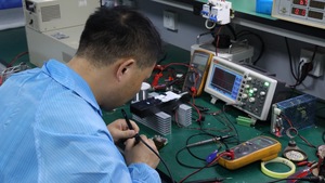 Générateur de courant à champ magnétique programmable 12-45A, 120V, stabilité 1%, alimentation à commande à distance 0-5V, ADC-542S-201 - Product Image 4