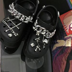 Modernos Adornos Metálicos Y2K para Zapatos con Cadena, Brillantes Cristales Grandes, Accesorios para Zuecos, Joyería de Lujo DIY para Zapatos, Regalo para Mujeres y Niñas - Product Image 6