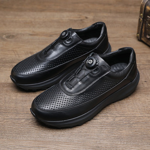 Chaussures bateau pour hommes en cuir véritable, bout rond, respirantes, semelle intermédiaire en EVA, semelle extérieure en caoutchouc, toutes saisons, couleur unie - Product Image 1