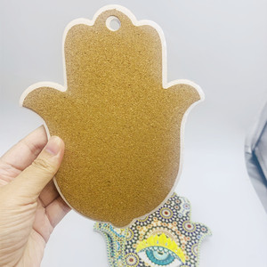 Vente en gros de grand dessous de plat en céramique en forme de main de Fatima - Product Image 3