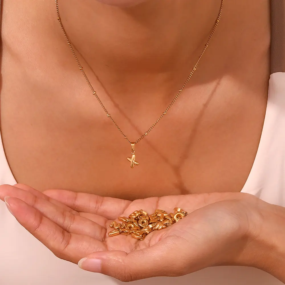 Individuelles Edelstahl-Diy Mini-Alphabet Ballonbuchstaben-Halsband 18k Gold plattiert Anhänger Initialen
