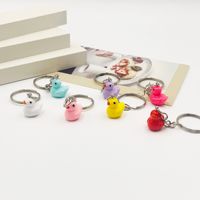 Porte-clés simple avec trois mini canards jaunes en résine pour femmes et hommes, pendentif créatif en forme de canard, porte-clés pour sac