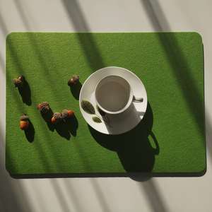 <span class=keywords><strong>Sous</strong></span>-verres en <span class=keywords><strong>feutre</strong></span> de conception classique carrée, écologiques, antidérapants, résistants à la chaleur, lavables, avec logo personnalisé, pour la salle à manger - Product Image 1