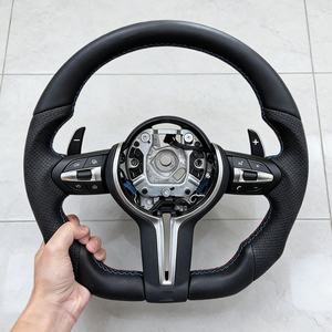 Volant de voiture en stock, vente directe usine pour <span class=keywords><strong>BMW</strong></span> M3 M5 F10 F20 F30 F11 F18 F31 F35 F40 E70 E71 E90 E91 – Vente en gros et au détail - Product Image 1