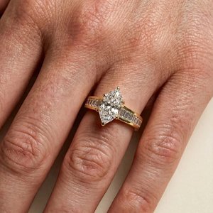 Bague élégante en moissanite pour femme, argent sterling 925, bijoux de luxe hip-hop, design scintillant, cadeau tendance - Product Image 6