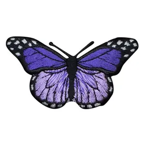 Personalizado al por mayor lindo pequeño grande 3D mariposa hierro en bordado parche apliques para niños ropa vestido jeans