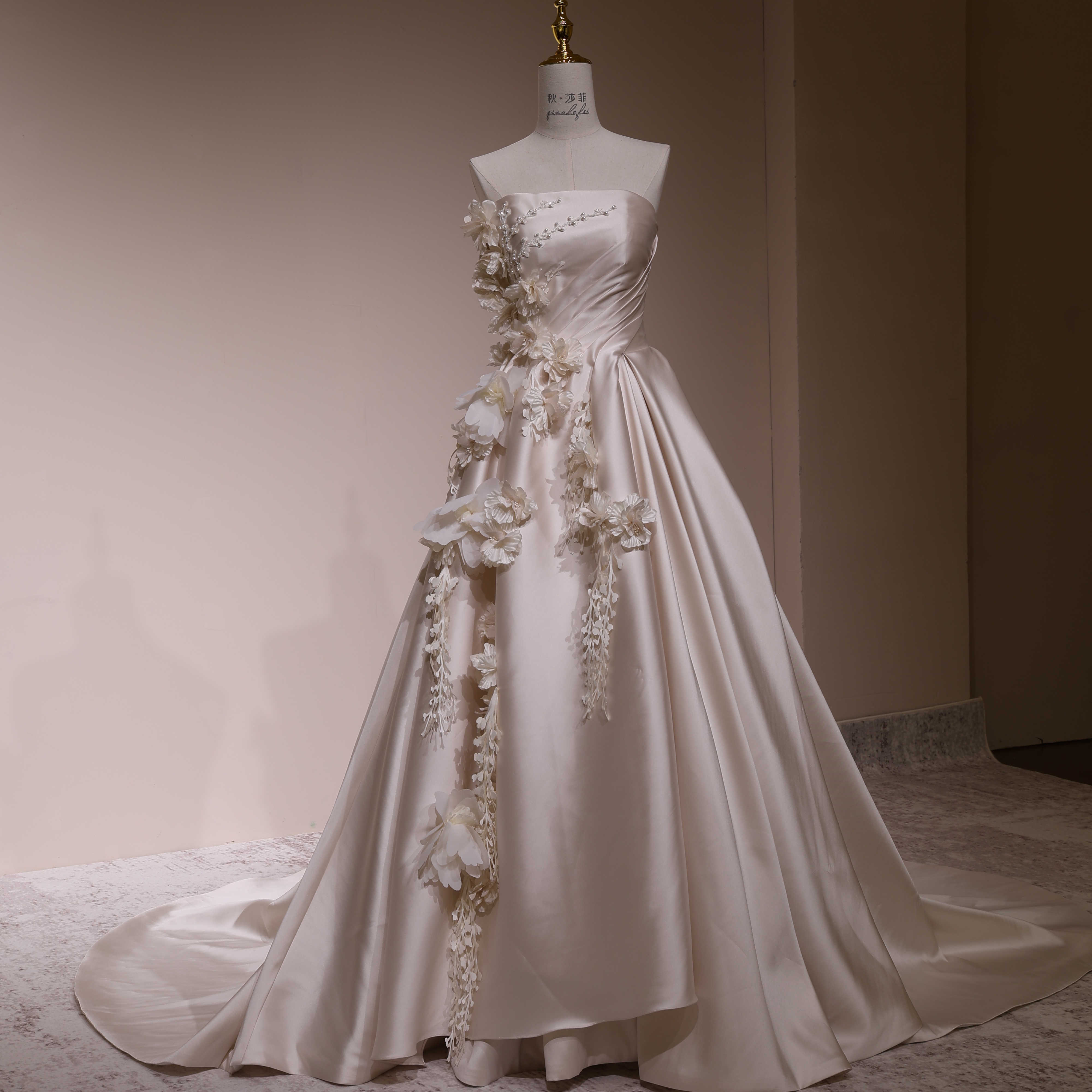Chiffon Beaded Lace Wedding Gowns Elegant Durable