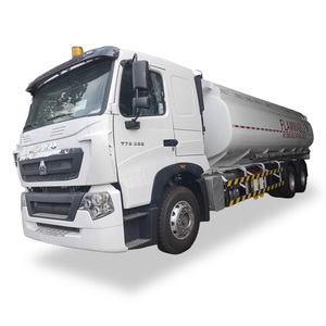 Sinotruk Heavy <span class=keywords><strong>Duty</strong></span> 6x4 20000 litros Howo A7 H77L New Face Camiones de transporte de combustible inflamable Camión cisterna de combustible - Product Image 5