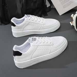 Chaussures <span class=keywords><strong>pas</strong></span> chères pour garçons et filles, pour spectacles scolaires, nouveaux modèles printemps-automne 2024, baskets blanches de sport. - Product Image 2