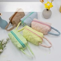 Tas Perlengkapan Mandi Multifungsi Warna Permen, Dompet Clutch Minimalis Lembut, Tas Rias Perjalanan