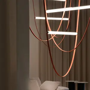 Светодиодные подвесные светильники con bolas decorativas en suspensiones tubulares con elementos de luz en forma de люстры