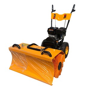 Barredora de nieve manual con motor, ancho de cepillo de 1200 mm, para quitar nieve de carreteras - Product Image 4
