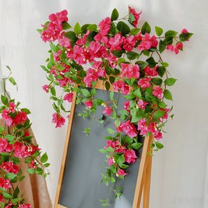 พวงมาลัยดอกเฟื่องฟ้าประดิษฐ์จากผ้าไหมสำหรับตกแต่งหน้าร้าน ตกแต่งสวน ปิดท่อ และเพิ่มความเขียวขจี - Product Image 1