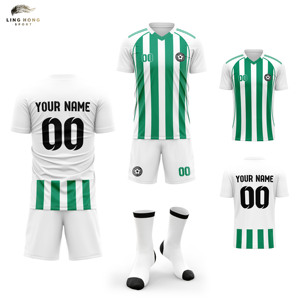 เสื้อฟุตบอลแบบสั้นพิมพ์ลายสไตล์วินเทจคลาสสิกทรงโอเวอร์ไซส์สำหรับทุกเพศ ดีไซน์ใหม่ล่าสุด แห้งเร็ว เหมาะสำหรับการฝึกซ้อมและแข่งขัน - Product Image 1