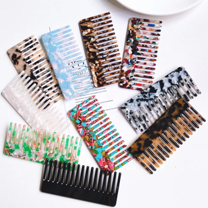 Pettine per Capelli in Eco Acetato di Cellulosa a Denti Larghi da <span class=keywords><strong>4</strong></span> mm per Donna e Ragazza Stile Coreano con Logo Personalizzato all'Ingrosso da Fabbrica Certificata BSCI e GRS - Product Image 4