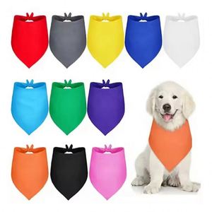 Pañuelo Triangular Personalizado para Mascotas, Estilo Clásico con Huellas de Patas, Bandana para Perros con Nombre - Product Image 3
