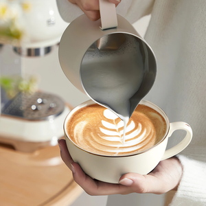 Set di <span class=keywords><strong>tazze</strong></span> <span class=keywords><strong>da</strong></span> caffè in porcellana fine <span class=keywords><strong>da</strong></span> 12 once, tazza <span class=keywords><strong>da</strong></span> tè grande <span class=keywords><strong>da</strong></span> 350 ml e piattino con bordo dorato. - Product Image 3