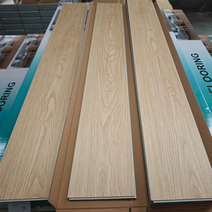 <span class=keywords><strong>Suelo</strong></span> <span class=keywords><strong>de</strong></span> Vinilo SPC en Oferta, 8mm, Impermeable, Roble Natural, Precio <span class=keywords><strong>de</strong></span> Fabricante, <span class=keywords><strong>Suelo</strong></span> <span class=keywords><strong>de</strong></span> Vinilo <span class=keywords><strong>de</strong></span> Lujo - Product Image 4