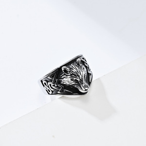 不锈钢男士戒指北欧复古动物狼戒指 - Product Image 6